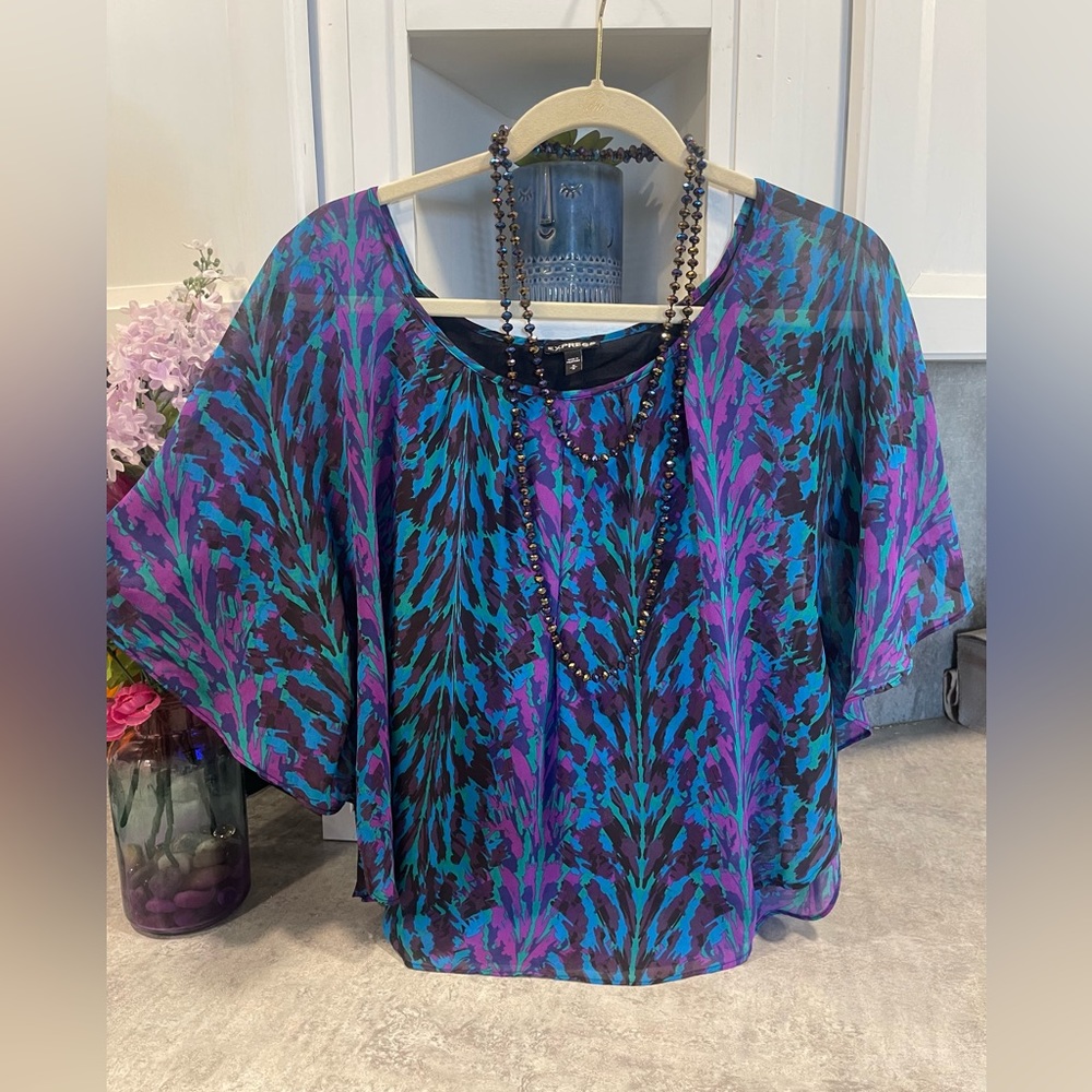 Express Modern Top/Blouse Size M